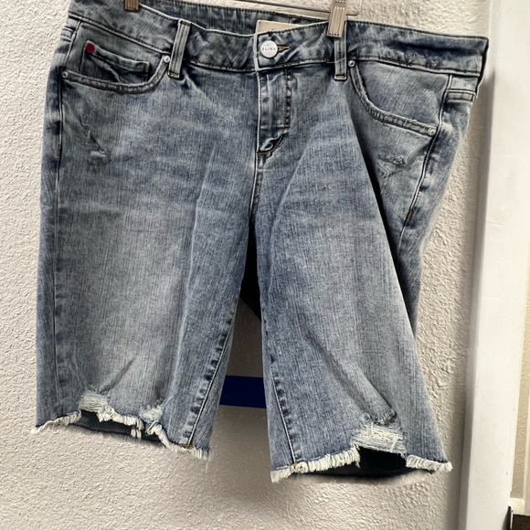 NWT Slink Jeans Womens Shorts Blue Size 16 Bermuda Easy Fit Distressed Look - Picture 9 of 9